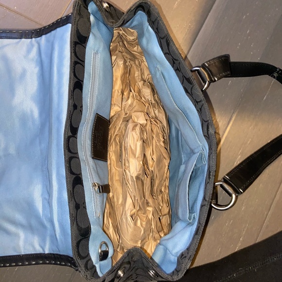 Black coach purse - Picture 5 of 6